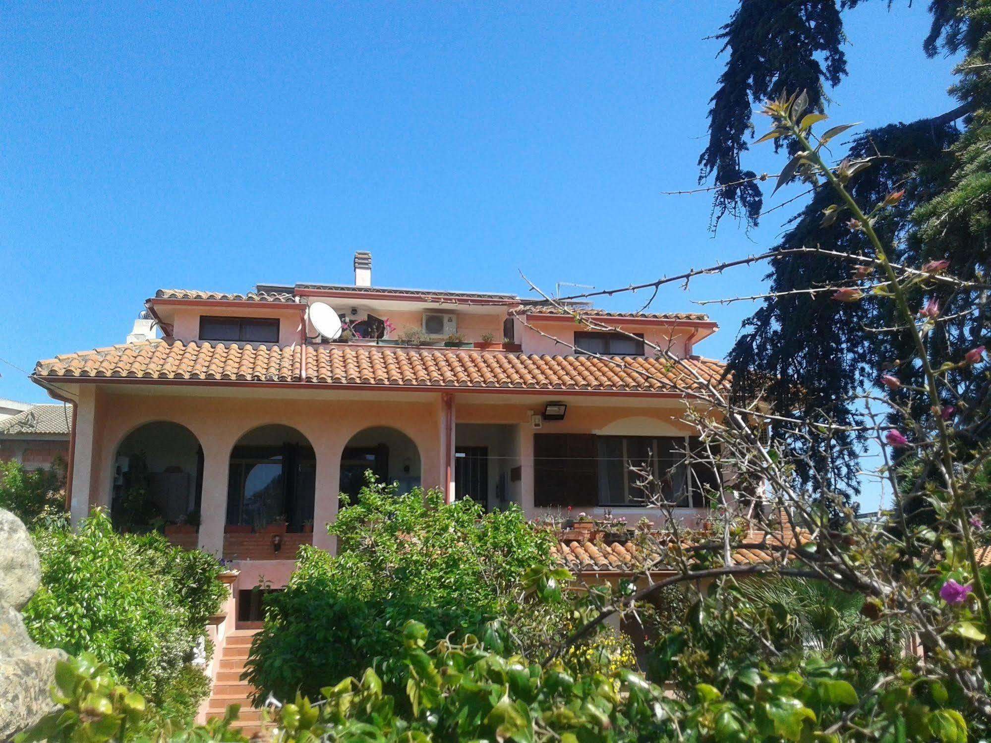 Villa Corrias Siliqua Экстерьер фото