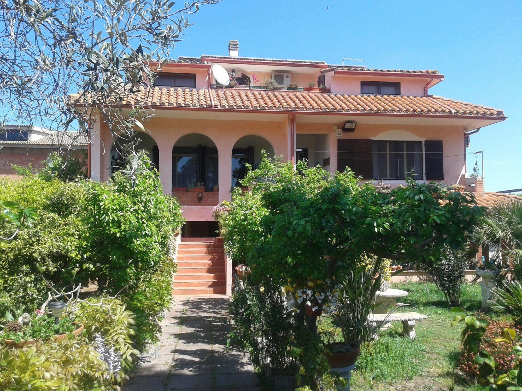 Villa Corrias Siliqua Экстерьер фото